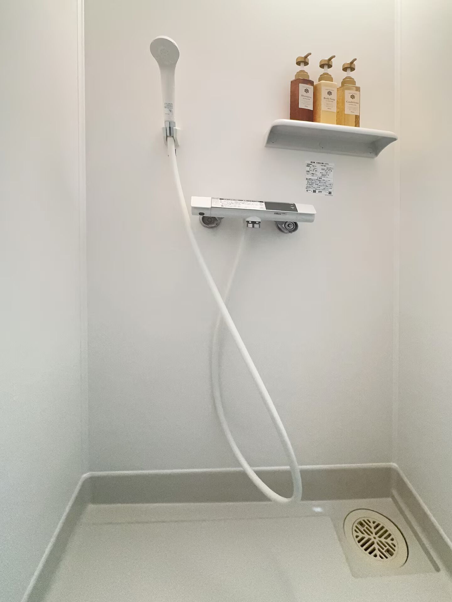 Comfort Quadruple Room, Balcony, City View | Bathroom | Hair dryer, slippers, bidet, towels