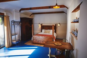 1 chambre, fer et planche à repasser, Wi-Fi gratuit, draps fournis