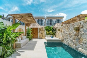 Villa Shams | Zimmersafe, Schreibtisch, laptopgeeigneter Arbeitsplatz