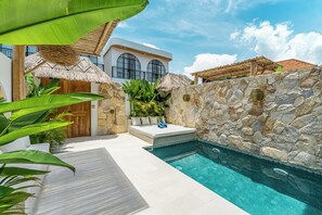 Villa Shams | Zimmersafe, Schreibtisch, laptopgeeigneter Arbeitsplatz