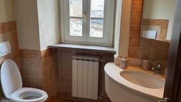 Apartment, City View | Bathroom