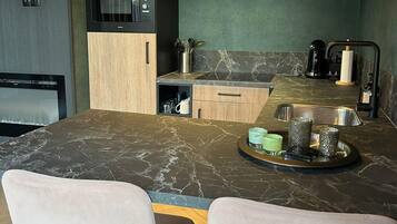 Classic-Haus, 1 Schlafzimmer | Eigene Küche | Kühlschrank, Mikrowelle, Geschirrspüler