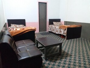 Deluxe Double Room, Mountain View | Iron/ironing board, free WiFi - Rush Lake Hotel (Jafar Abad)