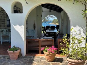 Outdoor dining - Beachfront villa with direct beach access - Costa Smeralda (Arzachena)