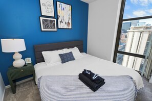 2 chambres, fer et planche à repasser, lit parapluie, Wi-Fi gratuit