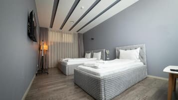 Deluxe Triple Room | Free WiFi