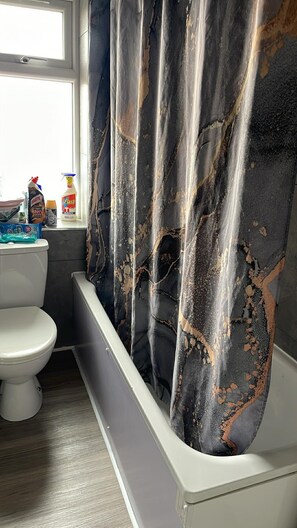 House, 2 Bedrooms, Accessible | Bathroom shower - 2 Bedroom House Near Wembley (Edgware)