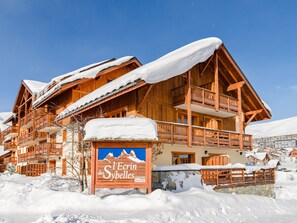 Apartment | Exterior - Mountain Escape in La Toussuire (Fontcouverte-la-Toussuire)