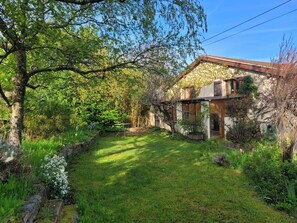 Exterior - Holiday Home “Gîte De La Source” with Private Terrace and Garden (Doizieux)