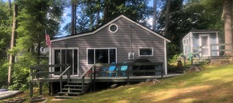 Enjoyable 2-bedroom cabin in charming Nobleboro perfect for relaxing stays.