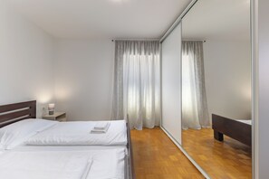 Standard House, Multiple Bedrooms, 2 Bathrooms (Casa Valdebek) - Casa Valdebek (Pula)