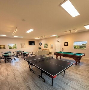 Spielezimmer