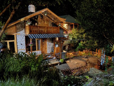 Cozy, Aesthetic Nature Retreat: Feel Your Soul in the Village Soil