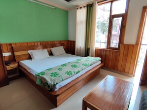 Free WiFi - Hill Town (Dharamshala)