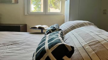 Fer et planche Ă repasser, Wi-Fi, draps fournis