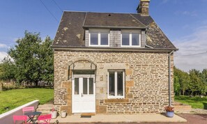 Exterior - Charming house with garden, perfect for families (Saint-Hilaire-du-Harcouët)