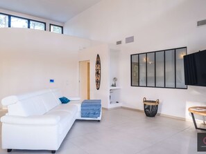 TV - Villa pool and AC, PMR - 8/10 guests (Biscarrosse)