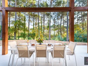 Outdoor dining - Villa pool and AC, PMR - 8/10 guests (Biscarrosse)