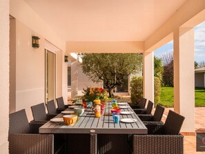 Outdoor dining - Contemporary villa with pool - 8 guests (Sanguinet)