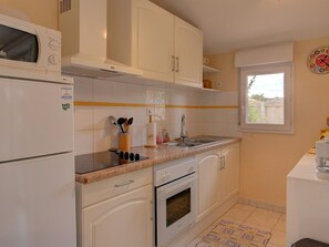 Fridge, microwave, oven, coffee/tea maker - Charming T2 with terrace - 4 guests (Biscarrosse)