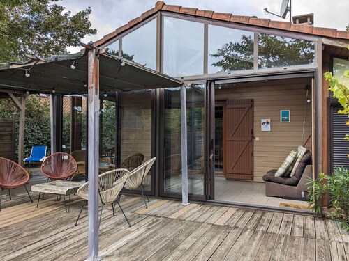 Charming wooden house near lake - 9 guests