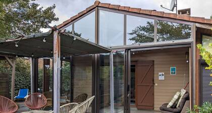 Charming wooden house near lake - 9 guests