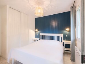 WiFi (無料)
