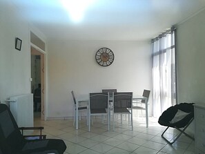 Dining - Charming apartment in Biscarrosse city center (Biscarrosse)