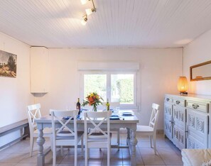 Dining - Charming house with parking - 6 guests. Near lake (Biscarrosse)
