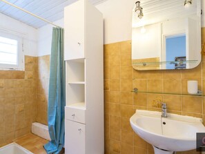 Bathroom - Charming house with parking - 6 guests. Near lake (Biscarrosse)