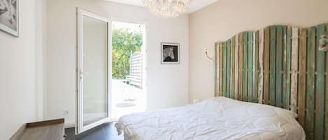 5 bedrooms, free WiFi