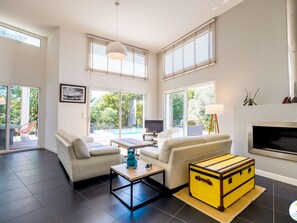 TV - Family villa with pool - 10 guests (Biscarrosse)