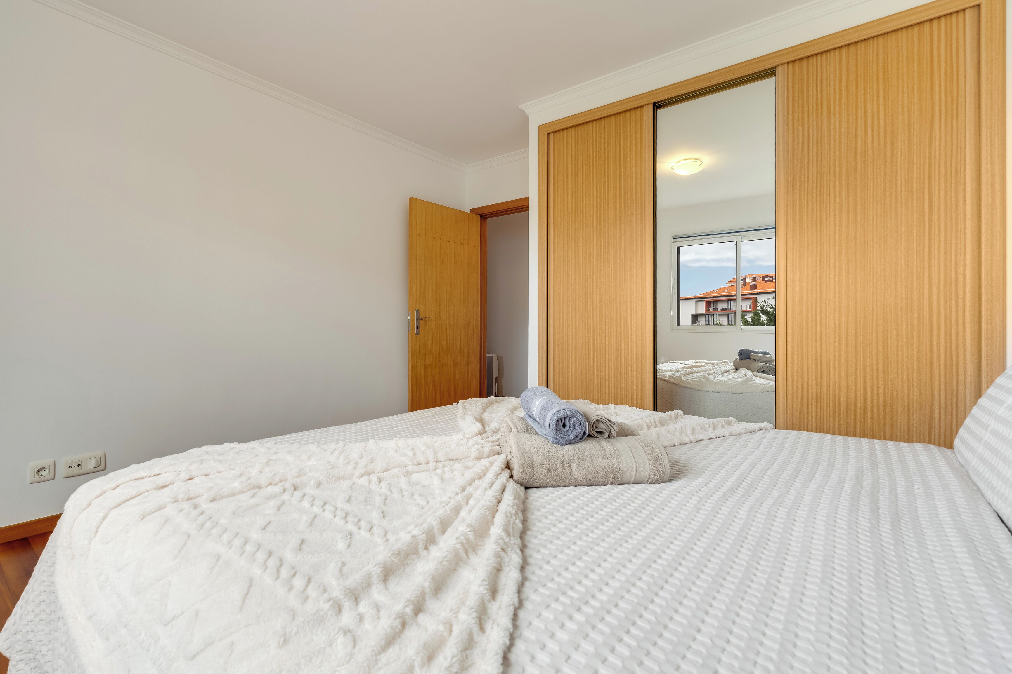 Comfort Apartment, City View
