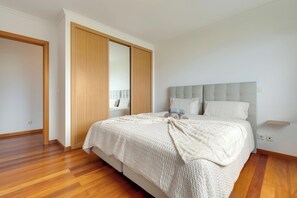 Comfort Apartment, City View - Sun Flower Apartment (Santa Cruz)