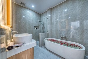 Monolocale Basic | Bagno | Pantofole