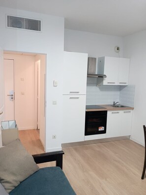 Interior - Charming apartment for 4 people with a terrace and air conditioning (Grasse)