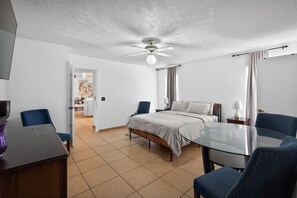 Desk, iron/ironing board, WiFi, bed sheets - Quiet Lakeland 3BR Retreat Near Lakes & Parks (Lakeland)