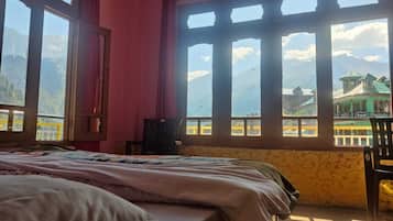 Deluxe Room | Free WiFi