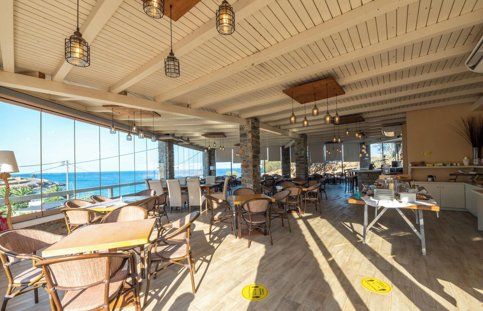 Desayuno buffet incluido todos los días 