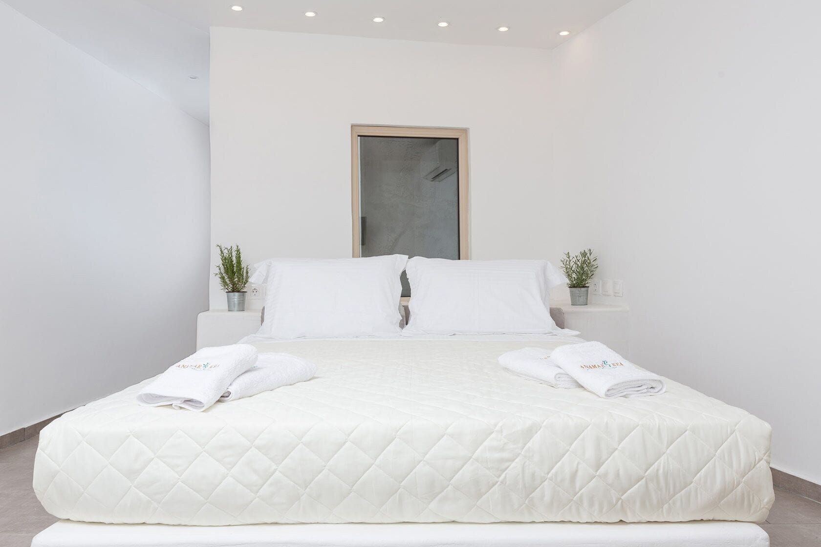 Comfort Double or Twin Room, Balcony, Partial Sea View | Free minibar items, in-room safe, soundproofing, iron/ironing board