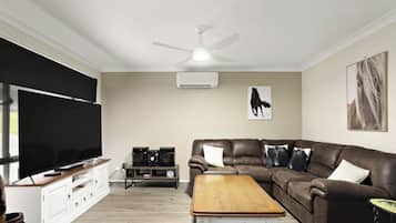 Classic House, Multiple Beds, Kitchen | Living area