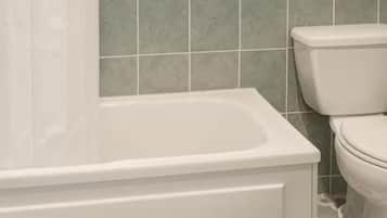 Habitación Confort doble, vistas a la ciudad | Baño