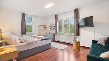 Blackout curtains, free WiFi