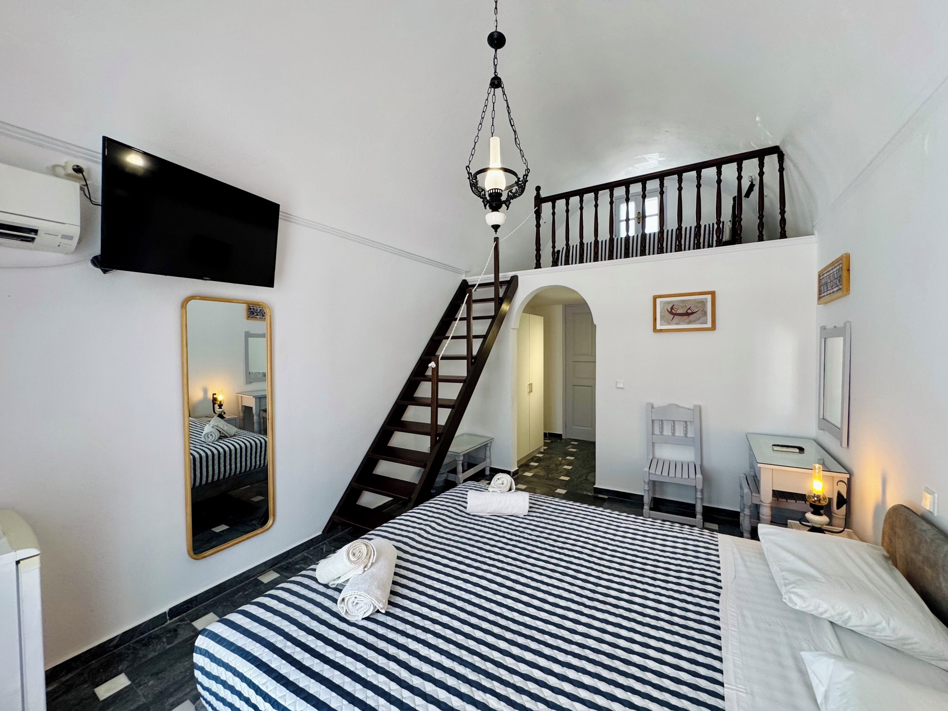 Superior Triple Room, Balcony, Courtyard View | In-room safe, blackout drapes, iron/ironing board, free WiFi