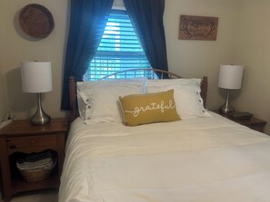 1 habitación, tabla de planchar con plancha, internet y ropa de cama 