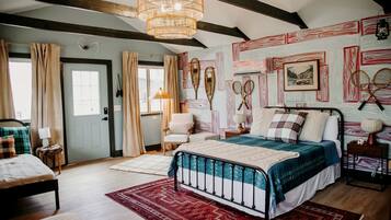 WiFi, bed sheets