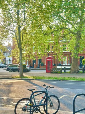 Exterior - Vrbo Property (London)