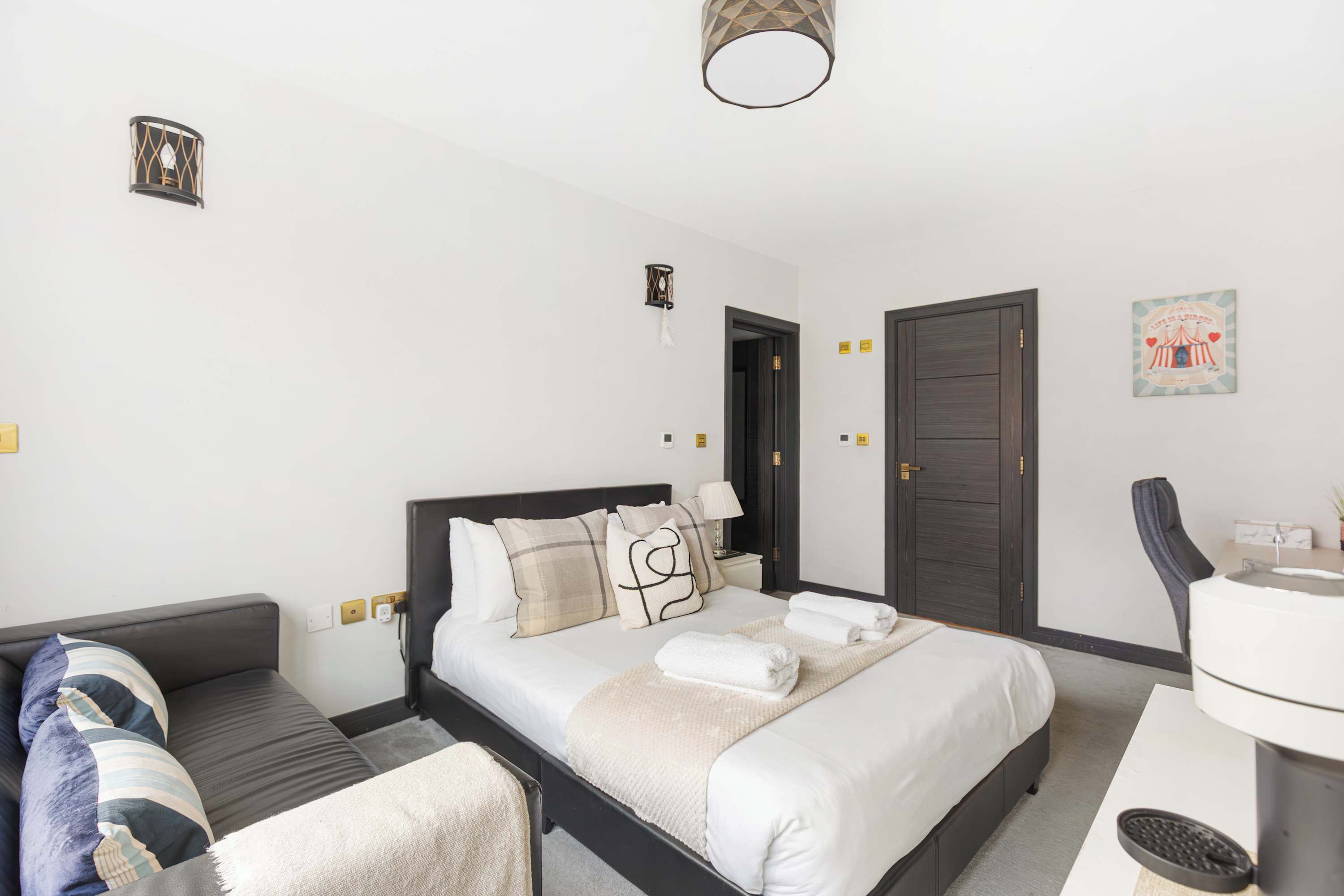 1 bedroom, iron/ironing board, WiFi, bed sheets