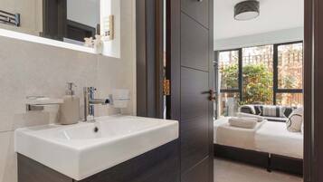 Shower, hair dryer, shampoo