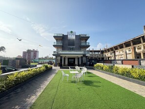 Exterior - Golden Palace (Puri)